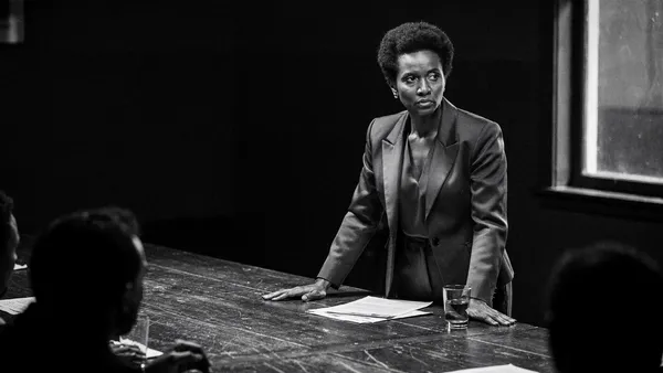 How to Set Clear Expectations as a New Leader: Scripts That Establish Authority From Day One