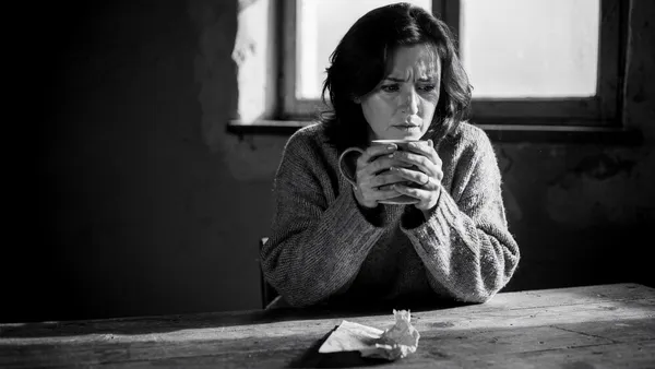 What Is Intermittent Reinforcement and How It Keeps You Tolerating Toxic Traits