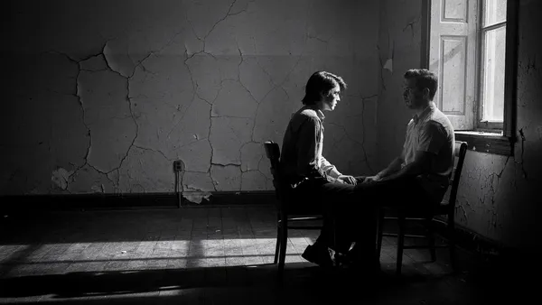 What Patient Hearing Actually Looks Like in Real Time — Body Language, Silence, and Response